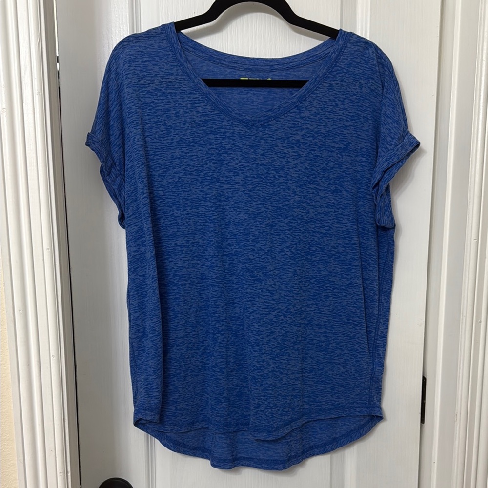 Xersion relax fit blue cuff shirt size L